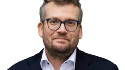 MoS_JohnGreen_colorcutout